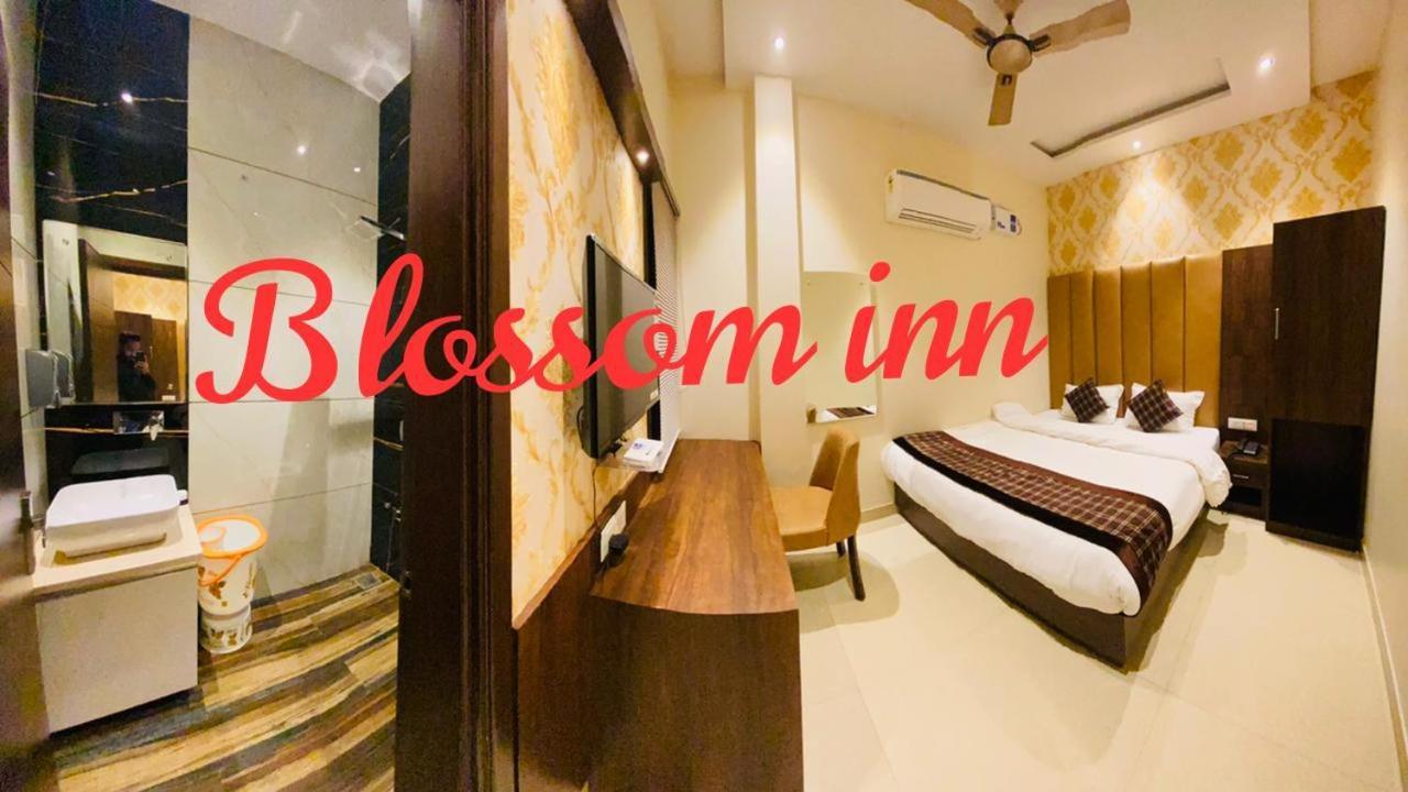 Hotel Blossom Inn Amritsar Ngoại thất bức ảnh