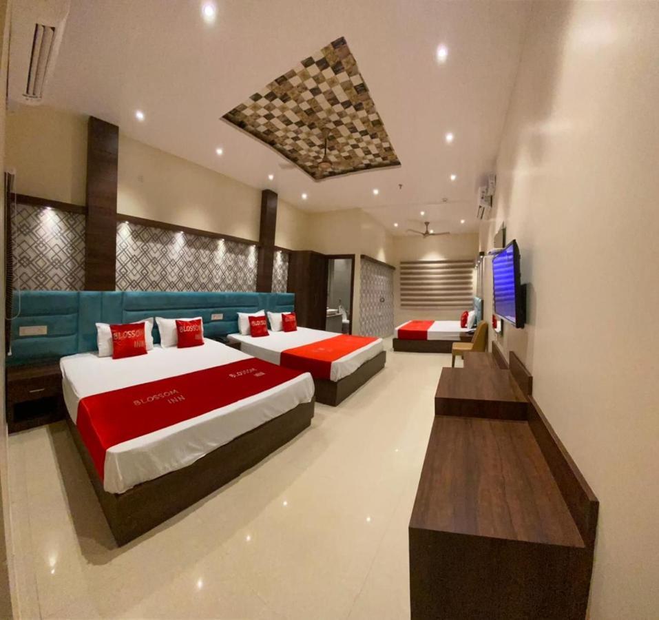 Hotel Blossom Inn Amritsar Ngoại thất bức ảnh