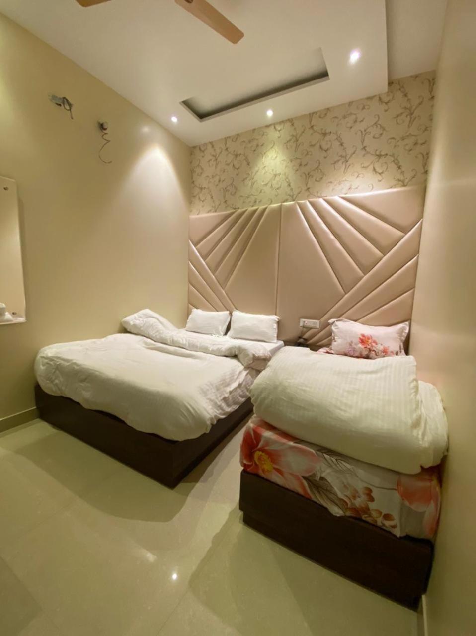 Hotel Blossom Inn Amritsar Ngoại thất bức ảnh